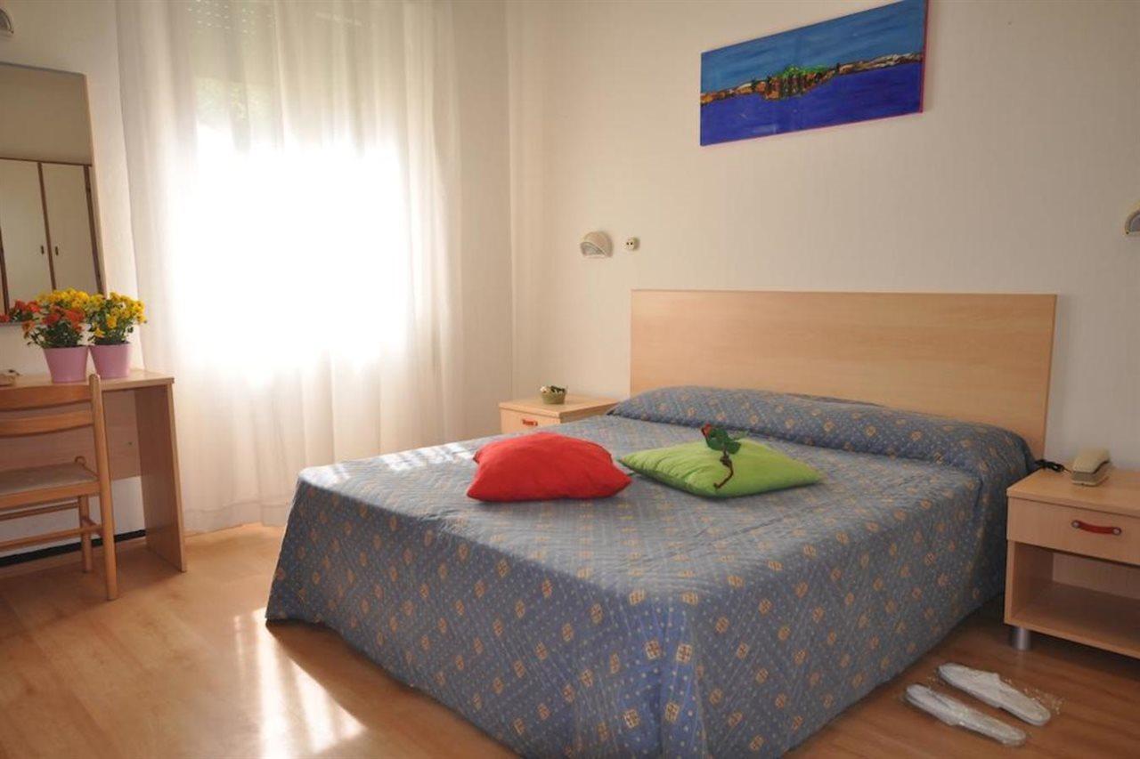 Hotel Roxy Floridiana Rimini Ngoại thất bức ảnh