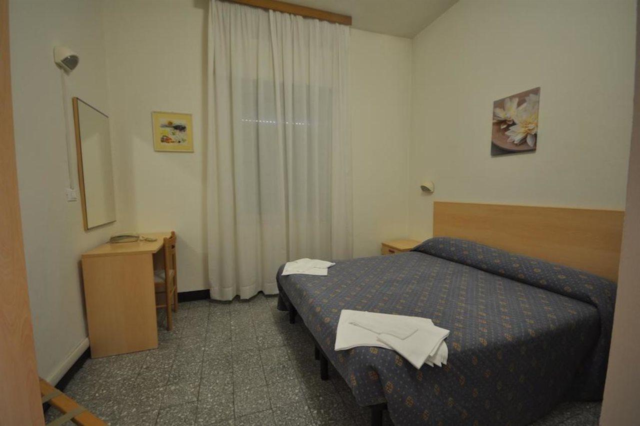 Hotel Roxy Floridiana Rimini Ngoại thất bức ảnh
