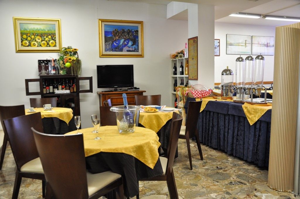 Hotel Roxy Floridiana Rimini Ngoại thất bức ảnh